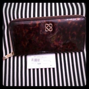 Oscar de la Renta Continental Wallet